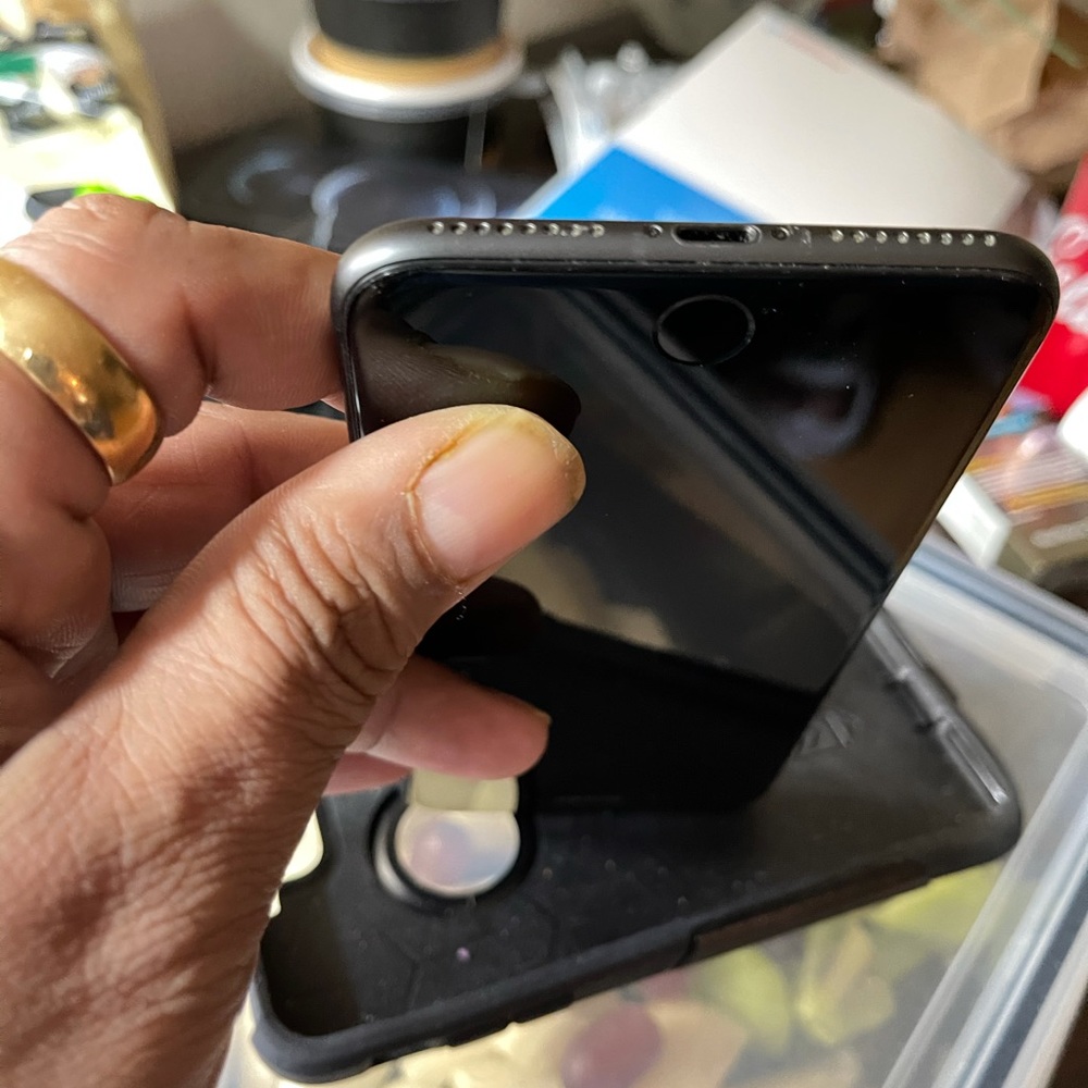 IPHONE 8 PLUS - Picture 7 of 7